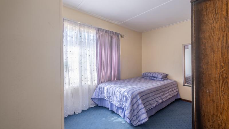 4 Bedroom Property for Sale in Cravenby Western Cape